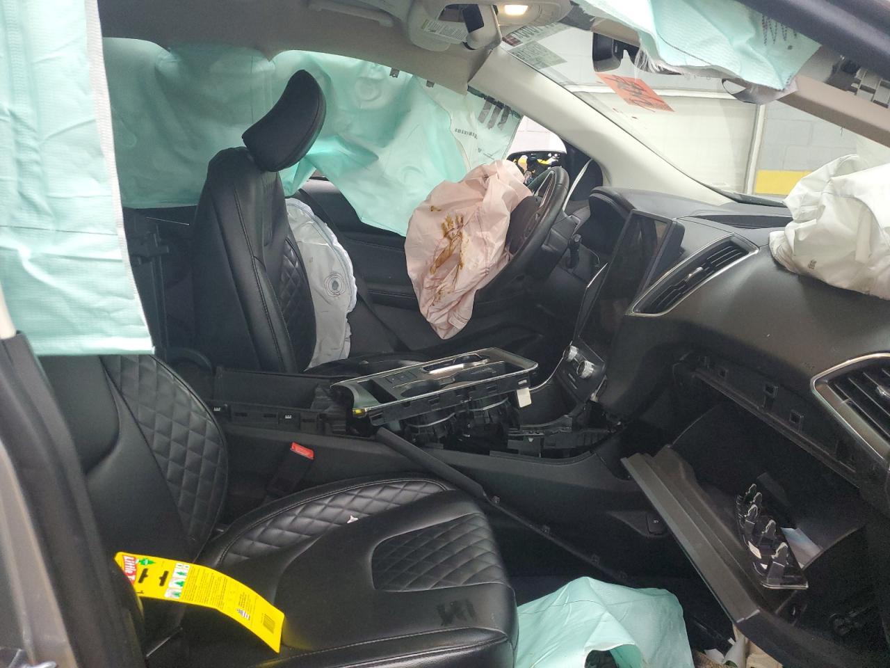 2023 Ford Edge Titanium - Фото 7