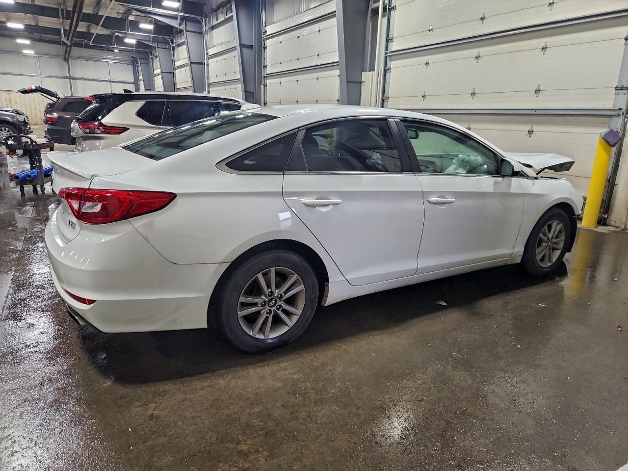 2015 Hyundai Sonata Se - Image 3