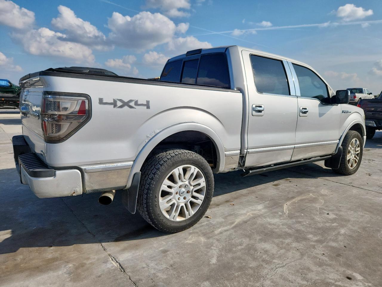 2010 Ford F150 Supercrew - Фото 3