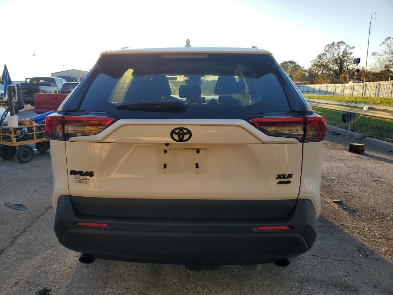 2024 Toyota Rav4 Xle - Фото 6
