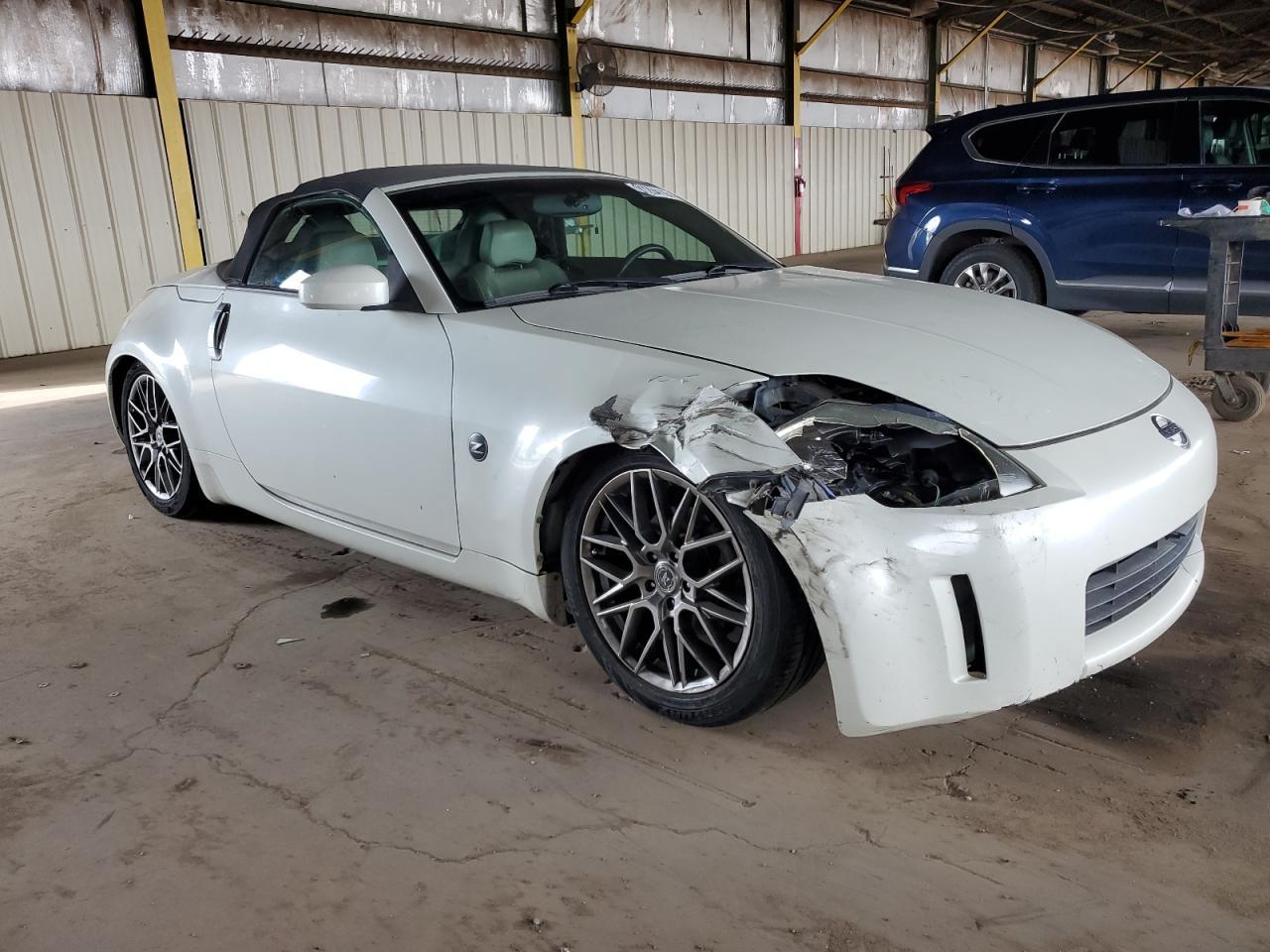 2004 Nissan 350Z Roadster - Image 4