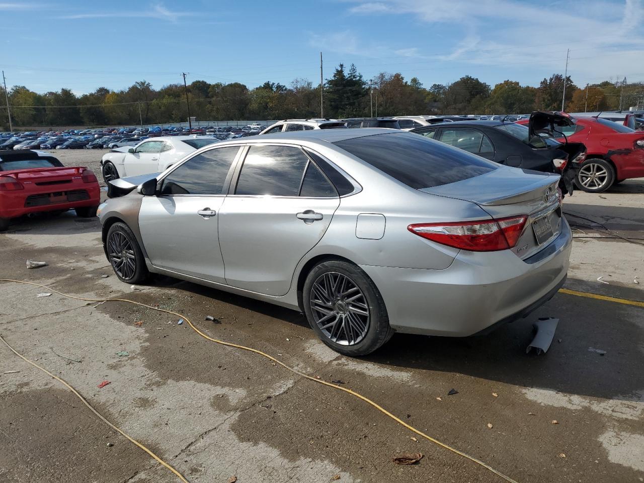 2015 Toyota Camry Le - Image 2