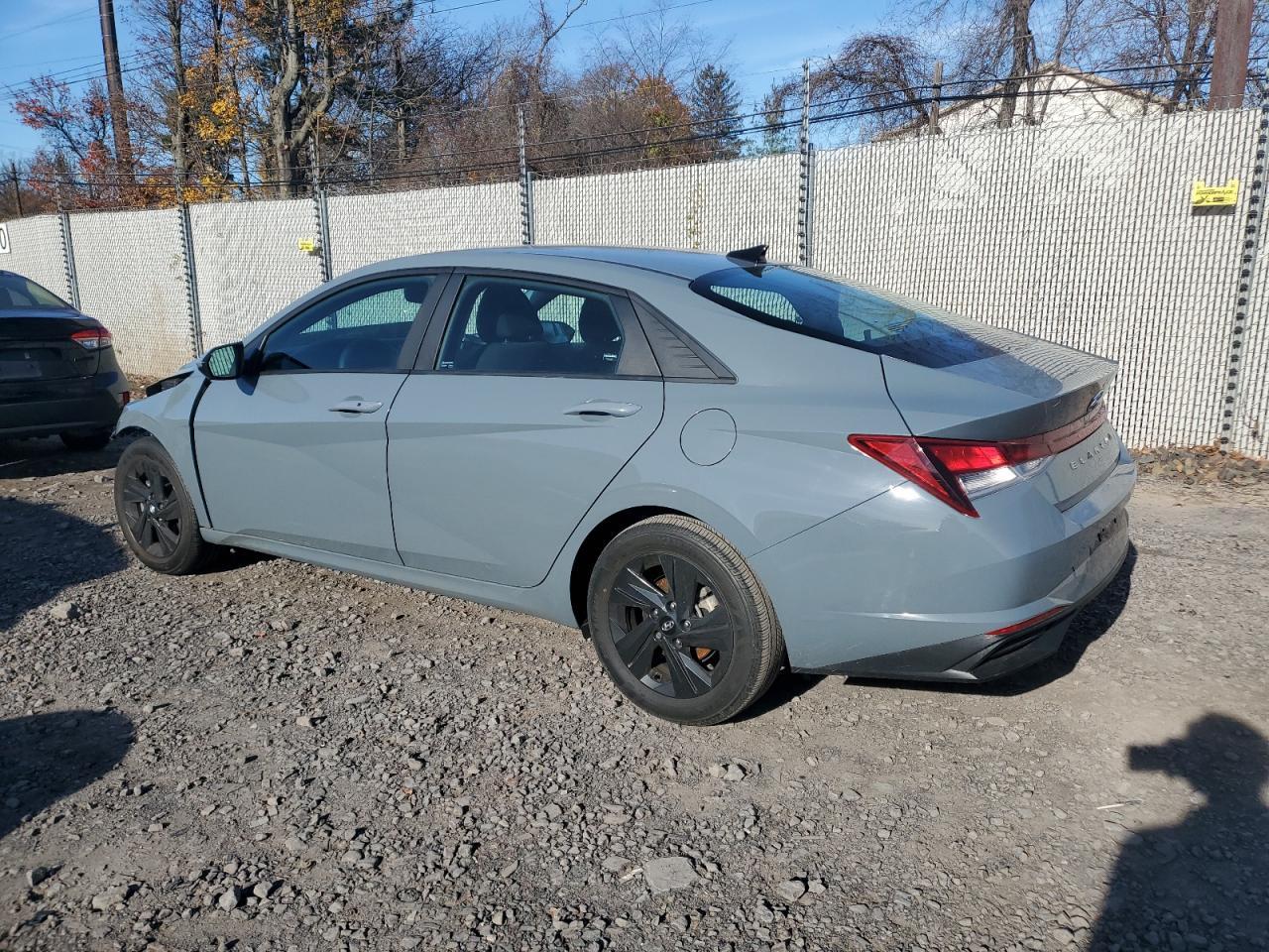 2022 Hyundai Elantra Sel - Image 2