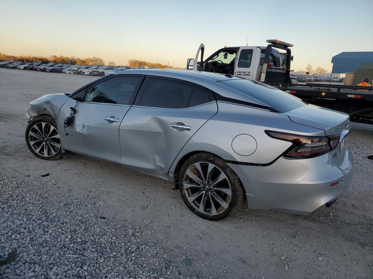 2019 Nissan Maxima S - Фото 2