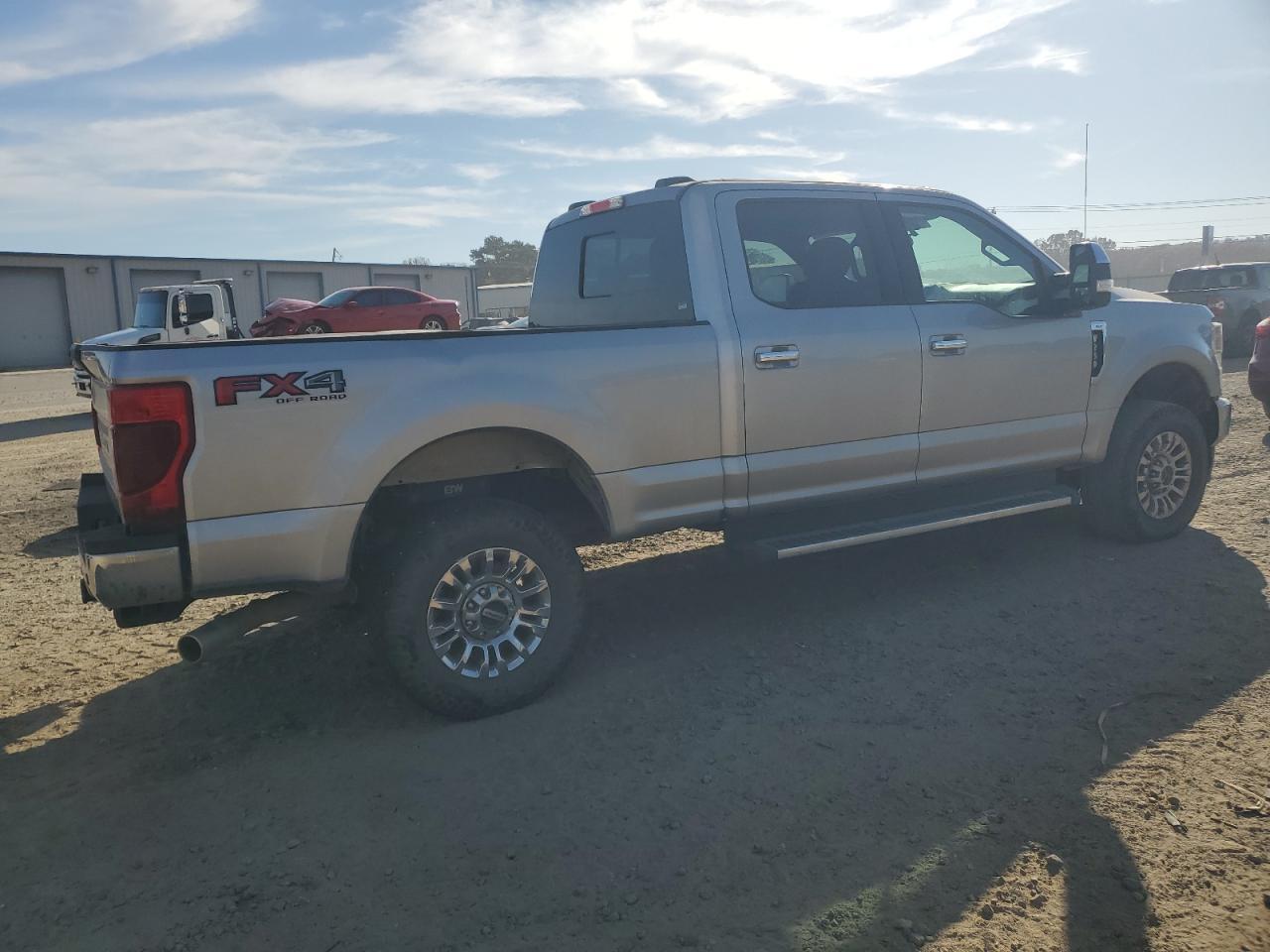 2021 Ford F250 Super Duty - Фото 3