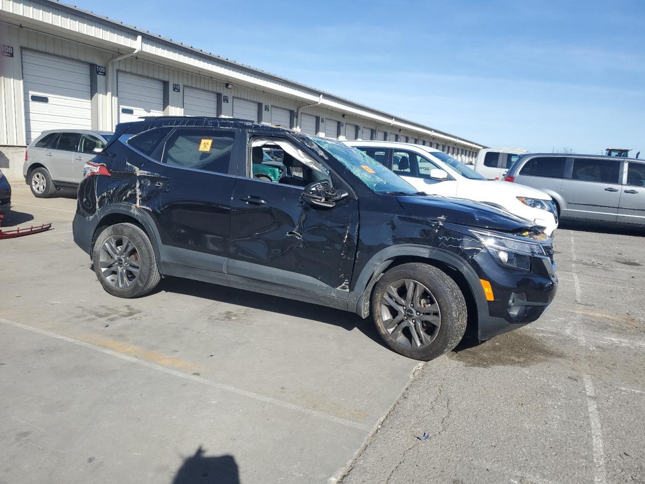 2023 Kia Seltos S - Image 4