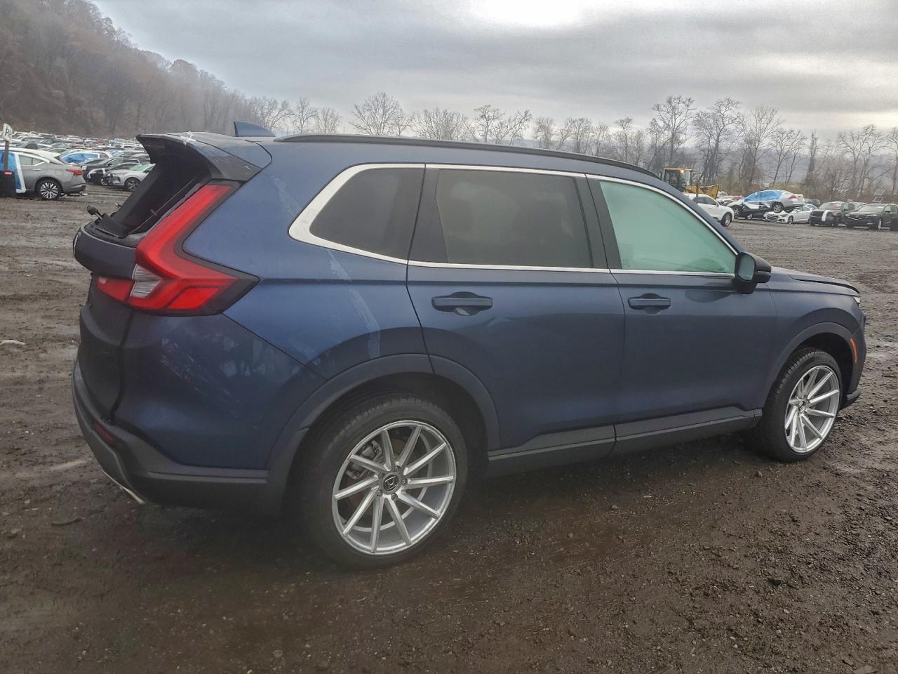 2025 Honda Cr-V Sport-L - Image 3