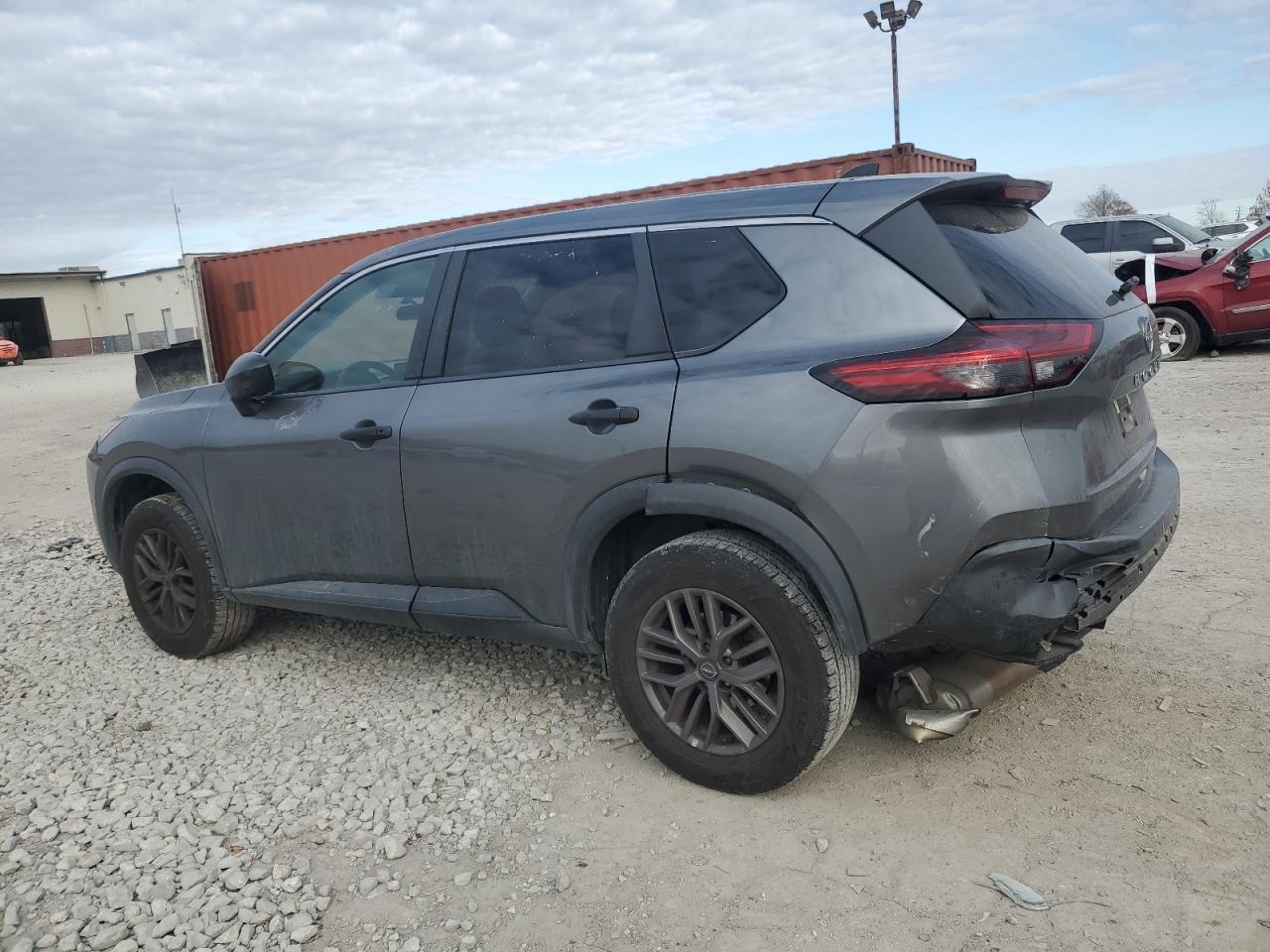 2022 Nissan Rogue S - Фото 2