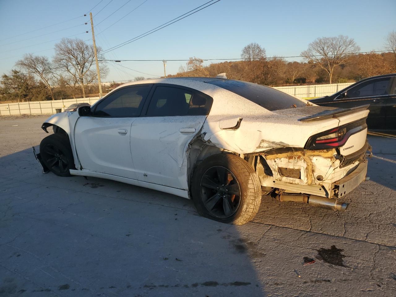 2016 Dodge Charger Sxt - Image 2