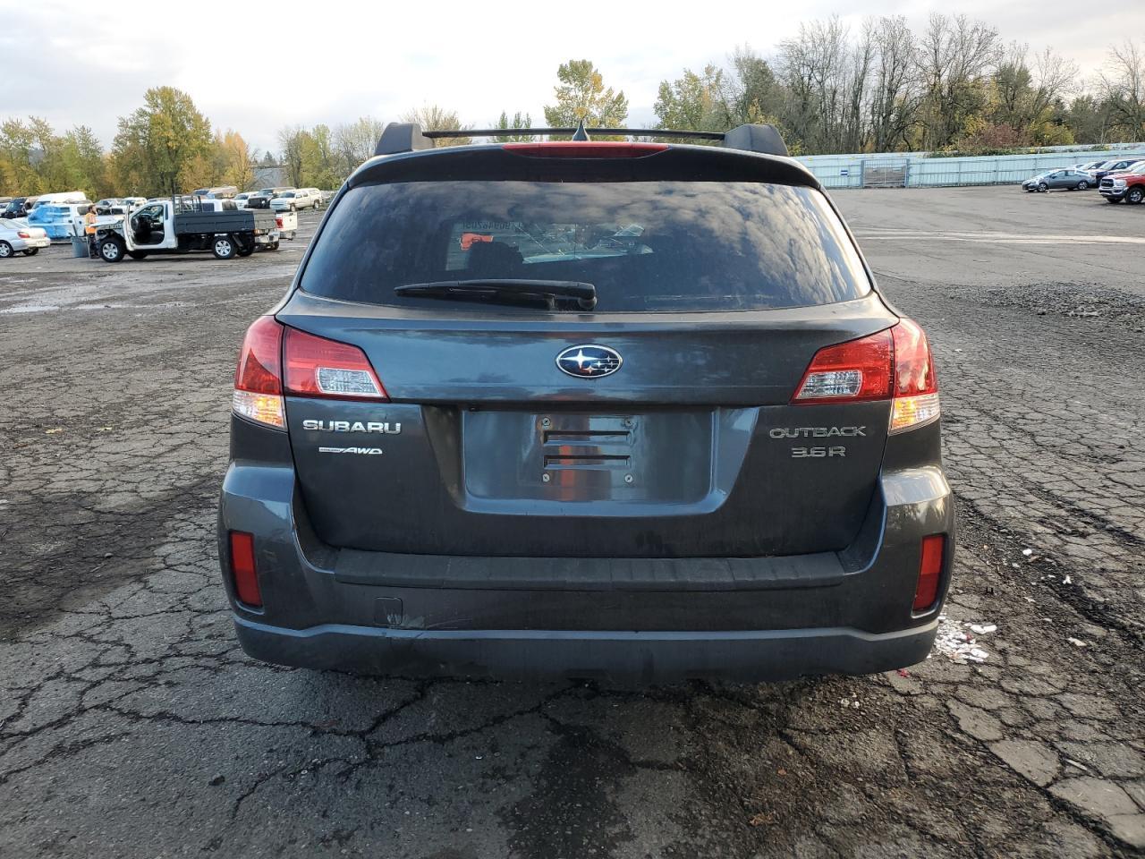 2012 Subaru Outback 3.6R Limited - Фото 6