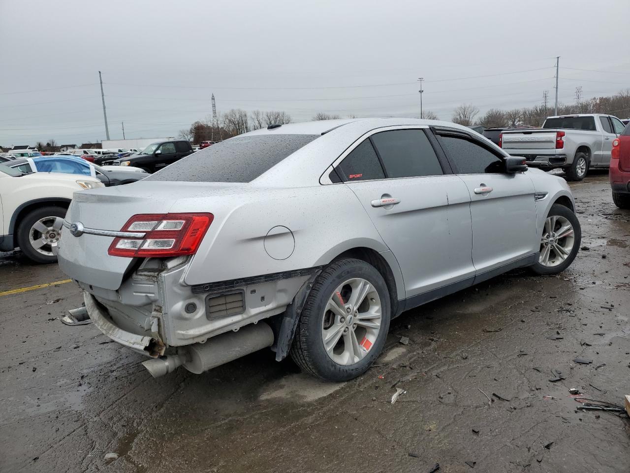 2018 Ford Taurus Se - Image 3
