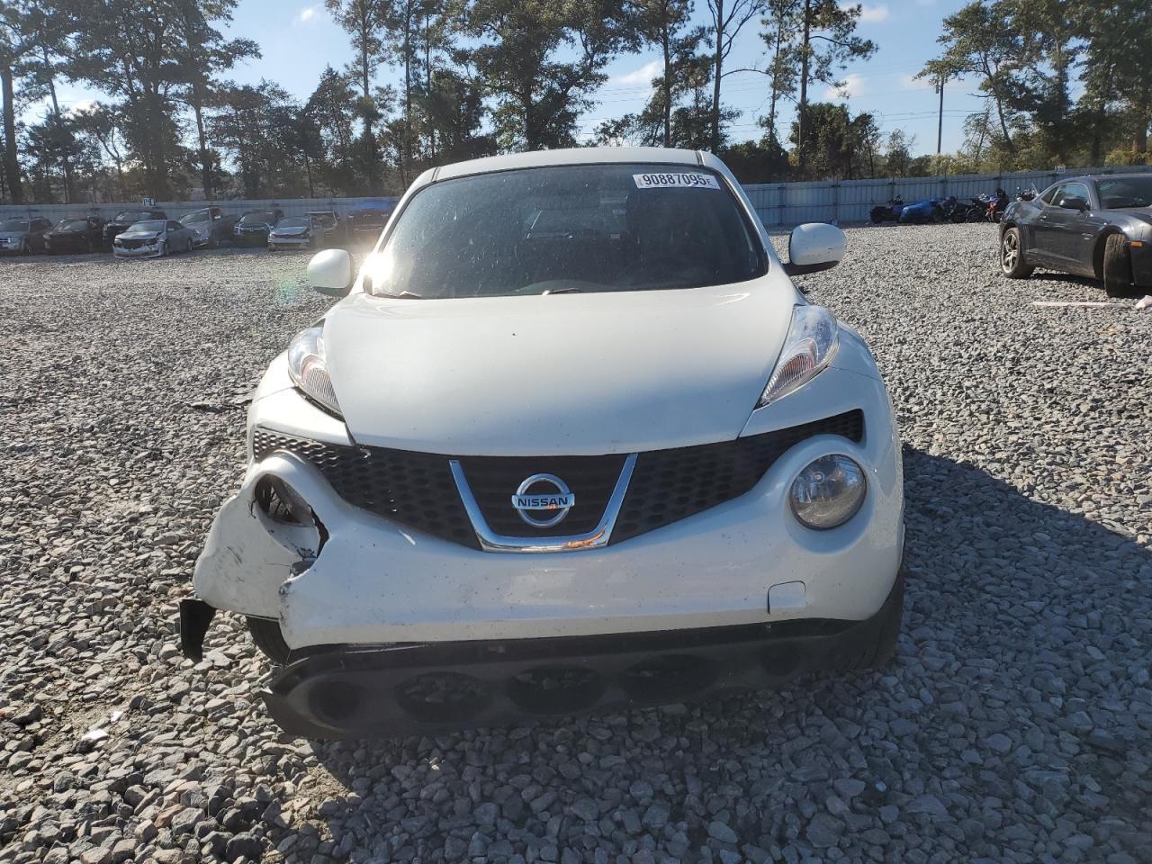 2013 Nissan Juke S - Image 5
