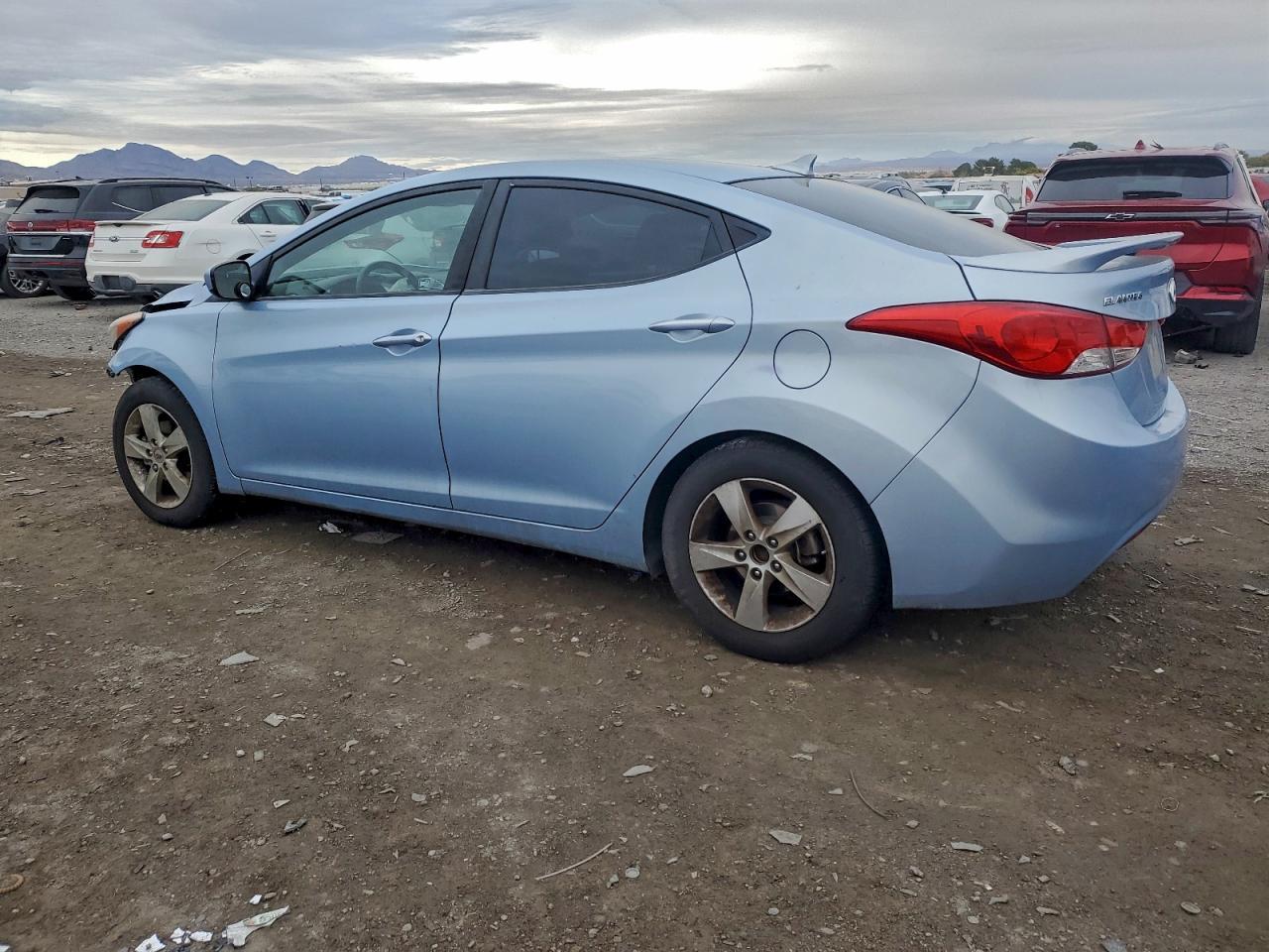 2013 Hyundai Elantra Gls - Image 2