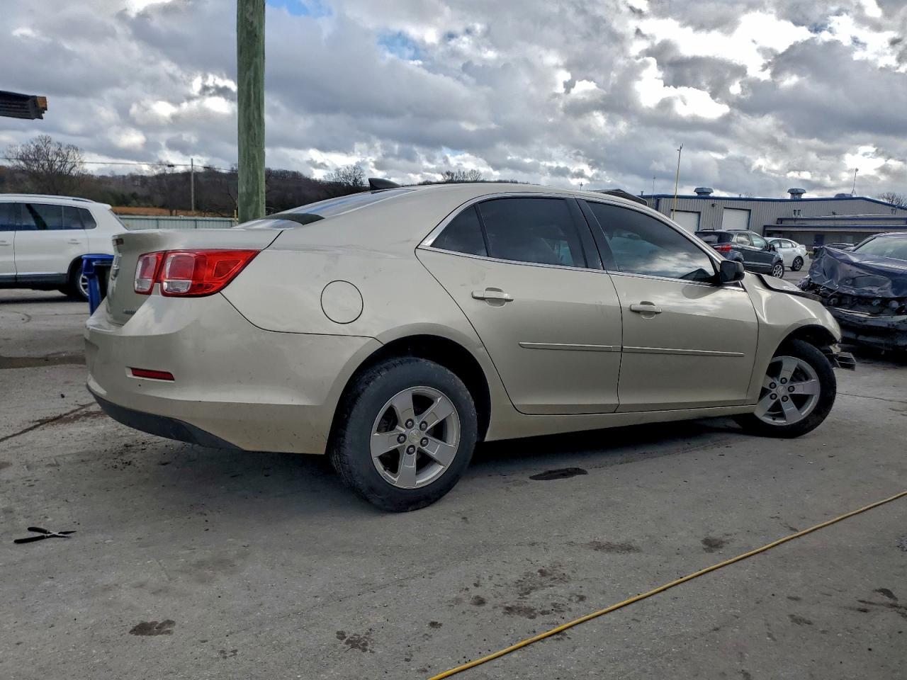 2015 Chevrolet Malibu Ls - Image 3