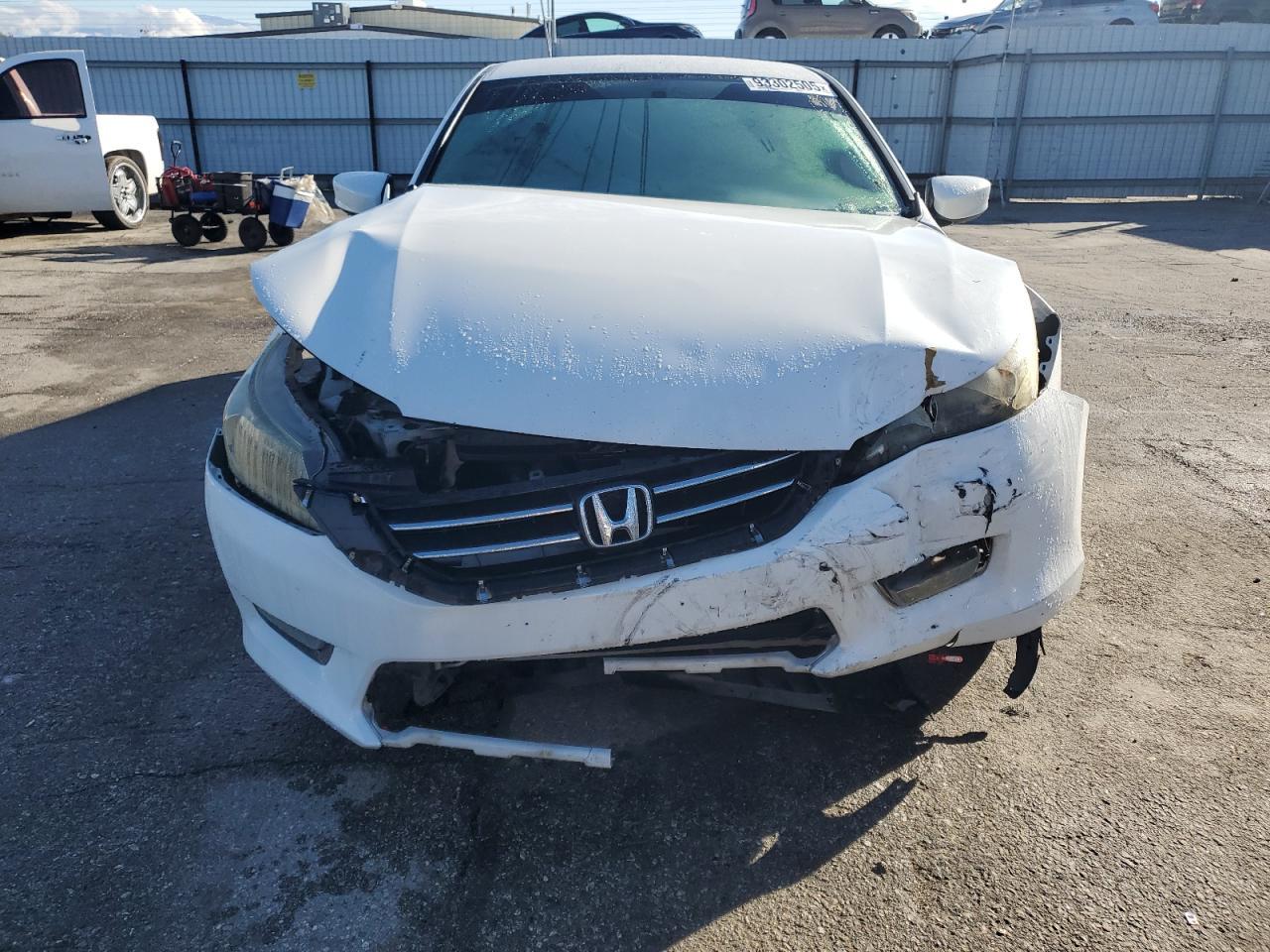 2015 Honda Accord Sport - Image 5