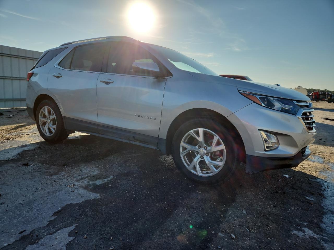 2018 Chevrolet Equinox Premier - Image 4