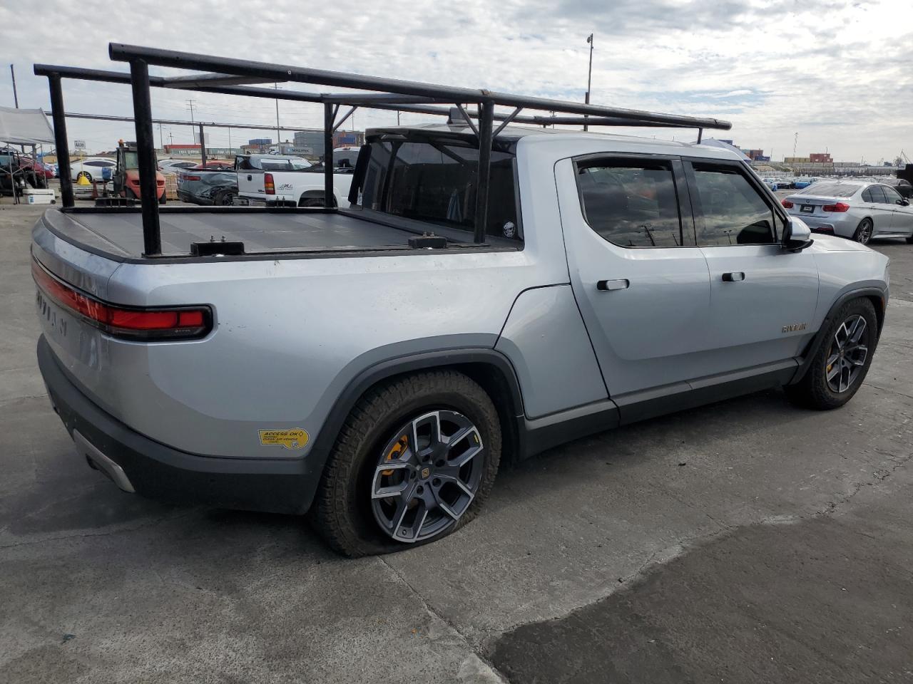 2022 Rivian R1T Launch Edition - Image 3