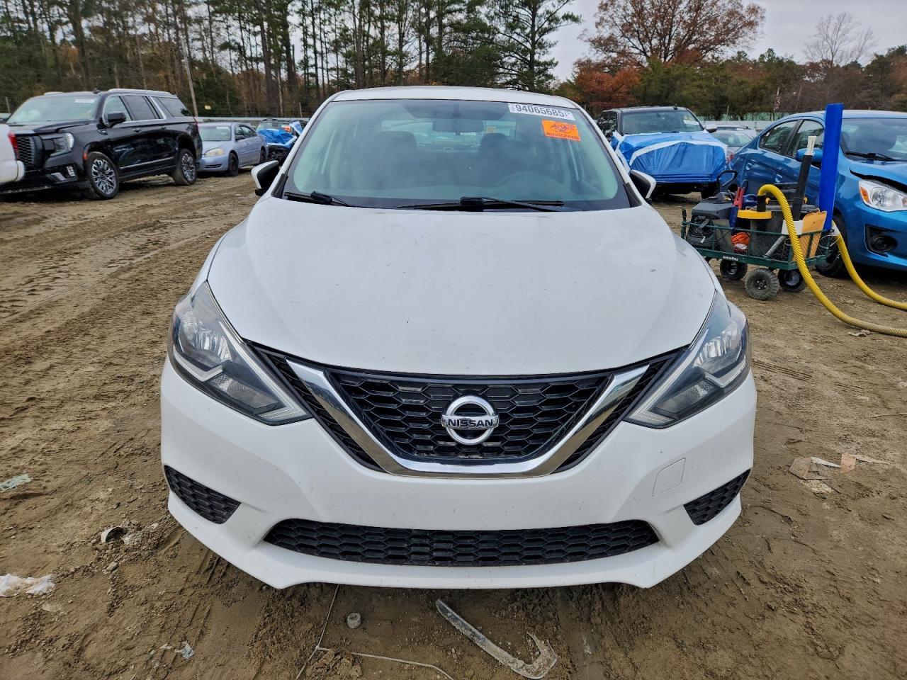 2017 Nissan Sentra S - Фото 5