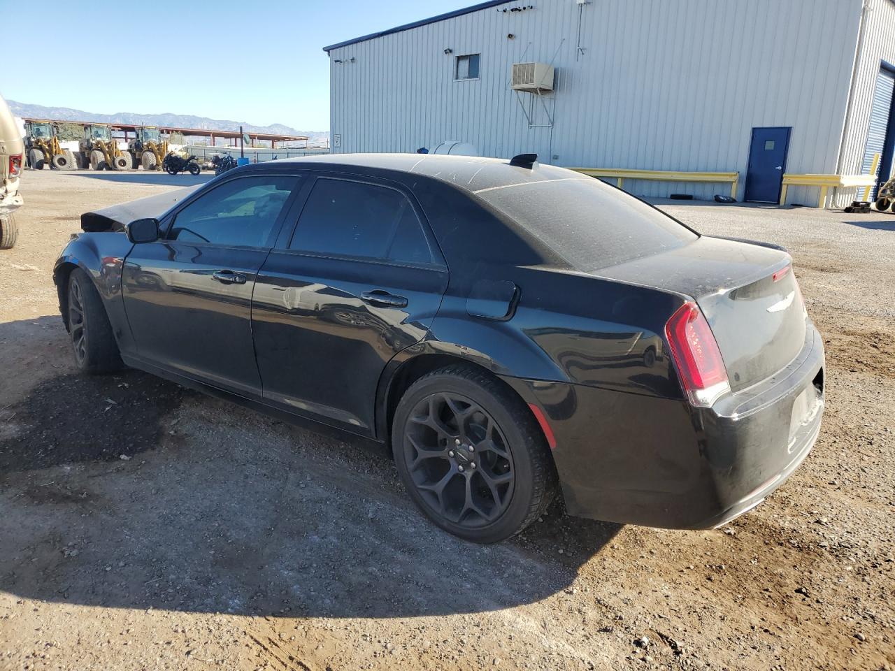 2019 Chrysler 300 Touring - Image 2