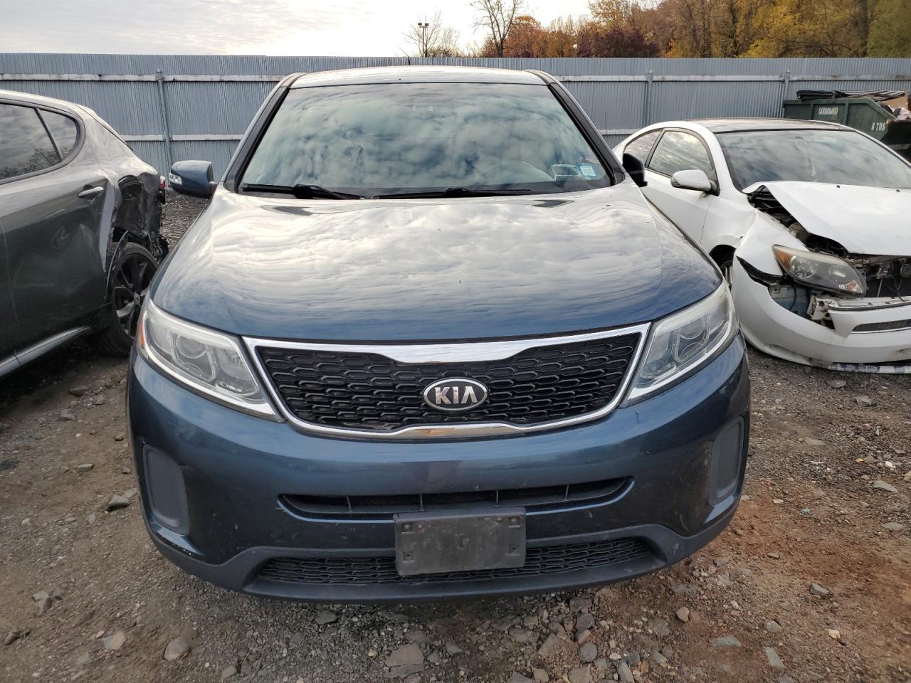 2014 Kia Sorento Lx - Image 5