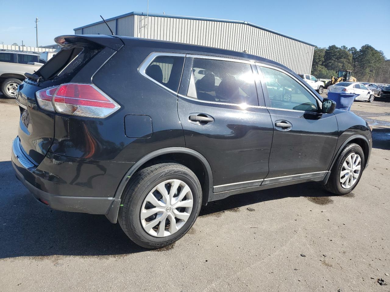 2016 Nissan Rogue S - Image 3