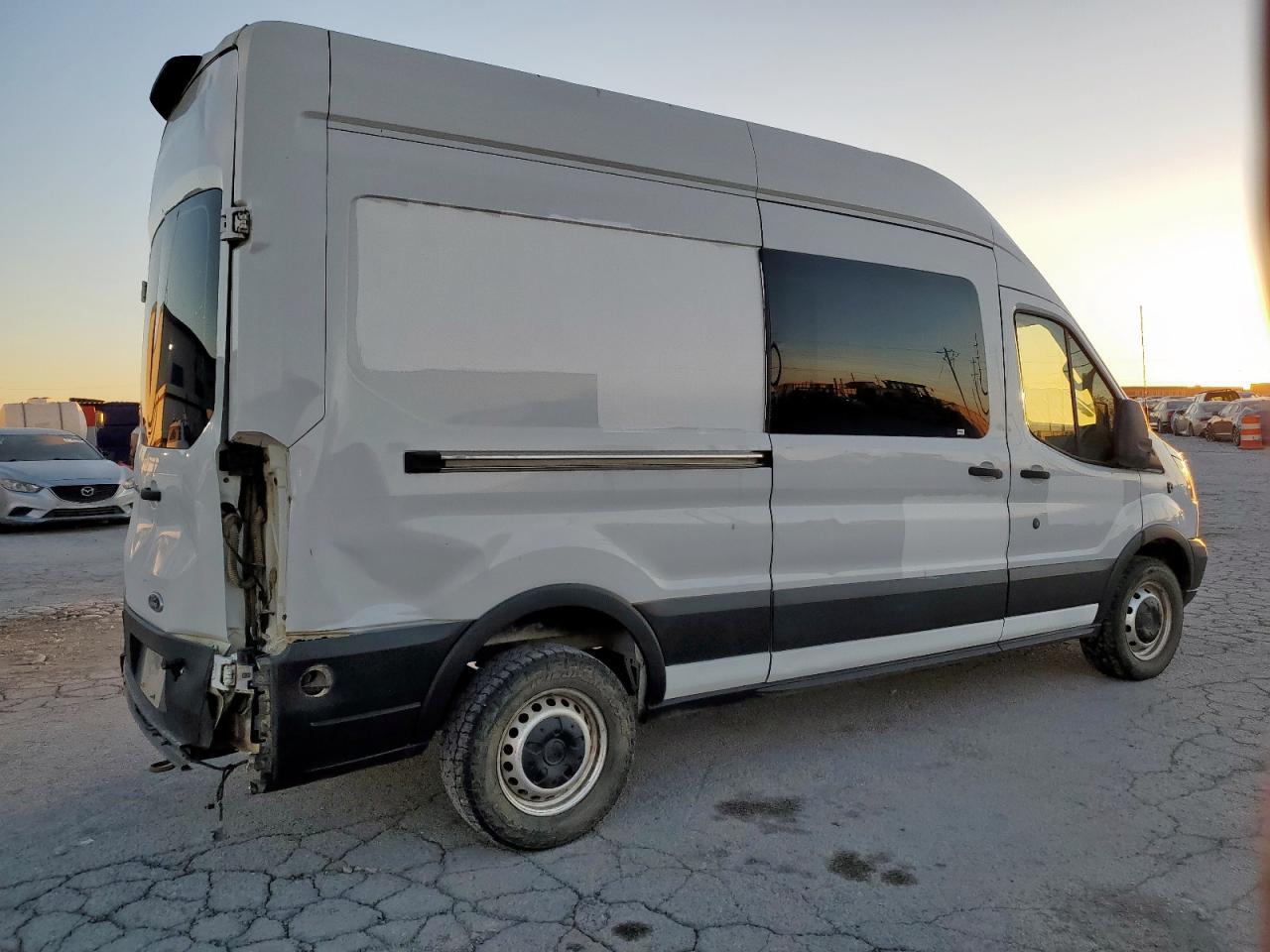 2019 Ford Transit T-250 - Image 3