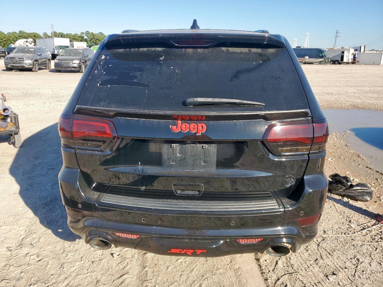 2017 Jeep Grand Cherokee Srt-8 - Image 6