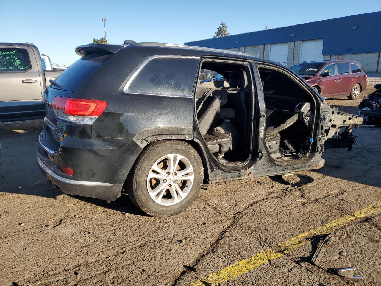 2014 Jeep Grand Cherokee Summit - Image 3