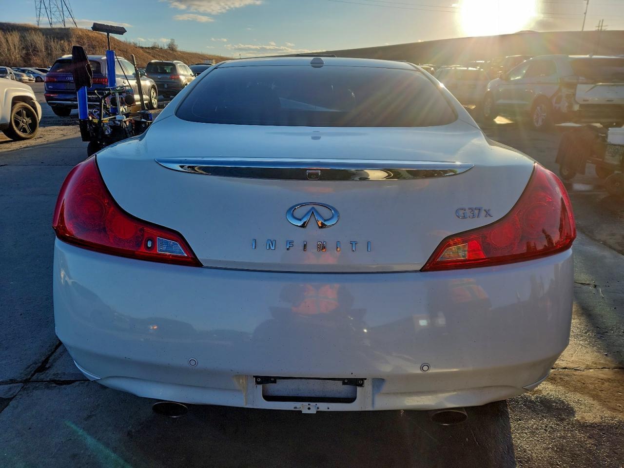 2013 Infiniti G37 - Image 6