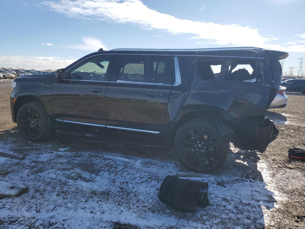 2024 GMC Yukon Xl K1500 Slt - Image 2
