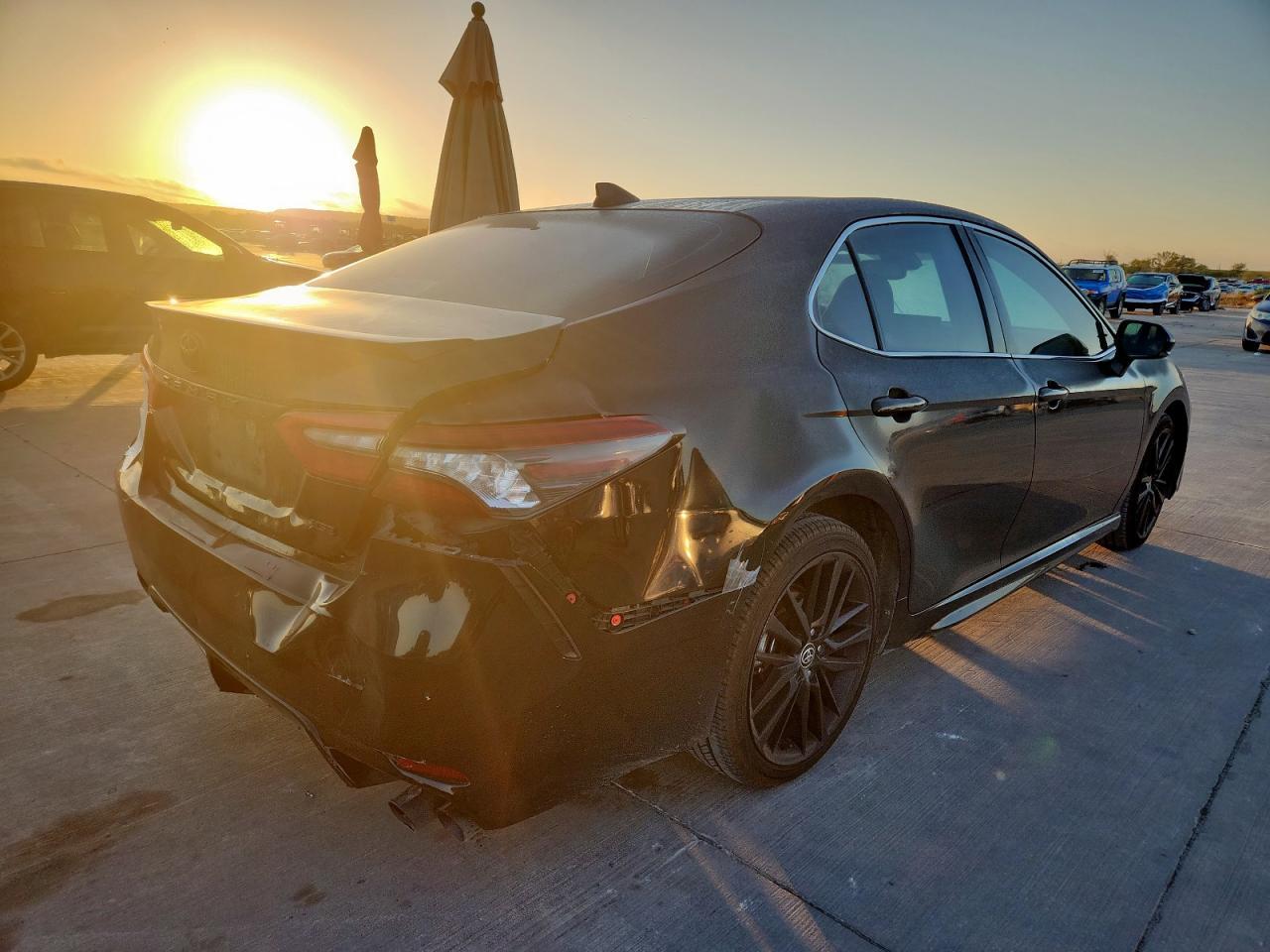 2021 Toyota Camry Xse - Image 3