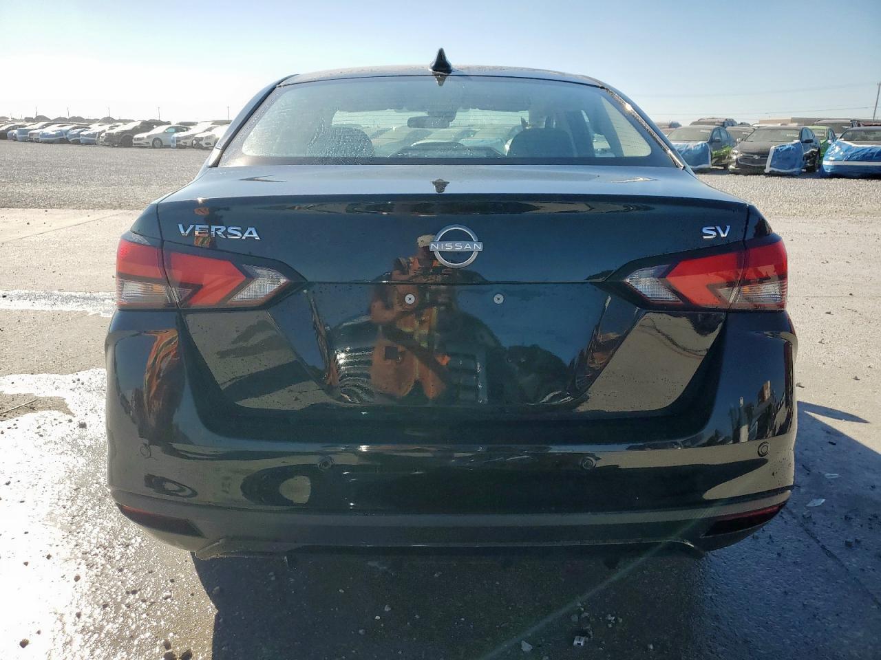 2023 Nissan Versa Sv - Image 6