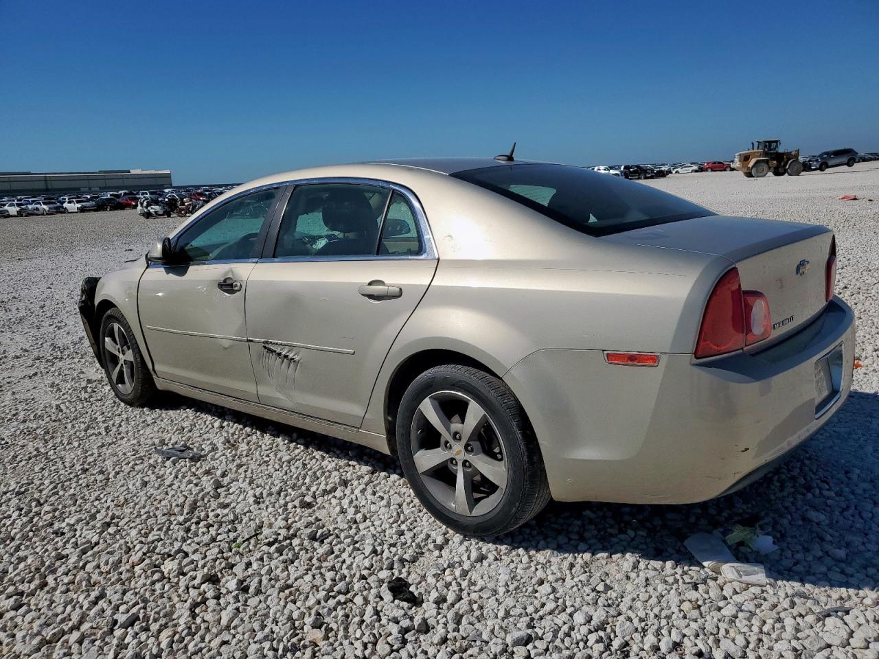 2011 Chevrolet Malibu 1Lt - Фото 2