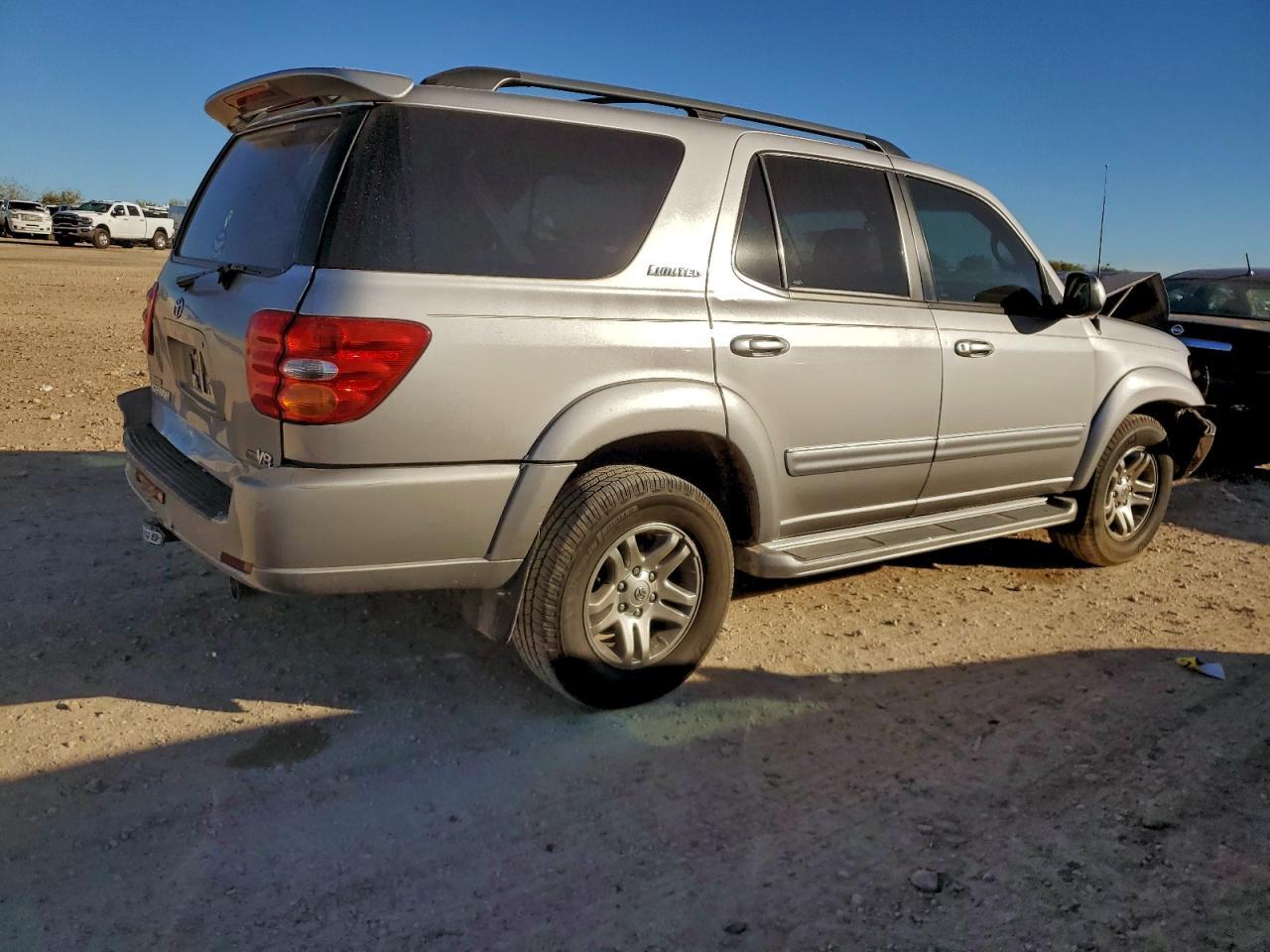 2004 Toyota Sequoia Limited - Image 3