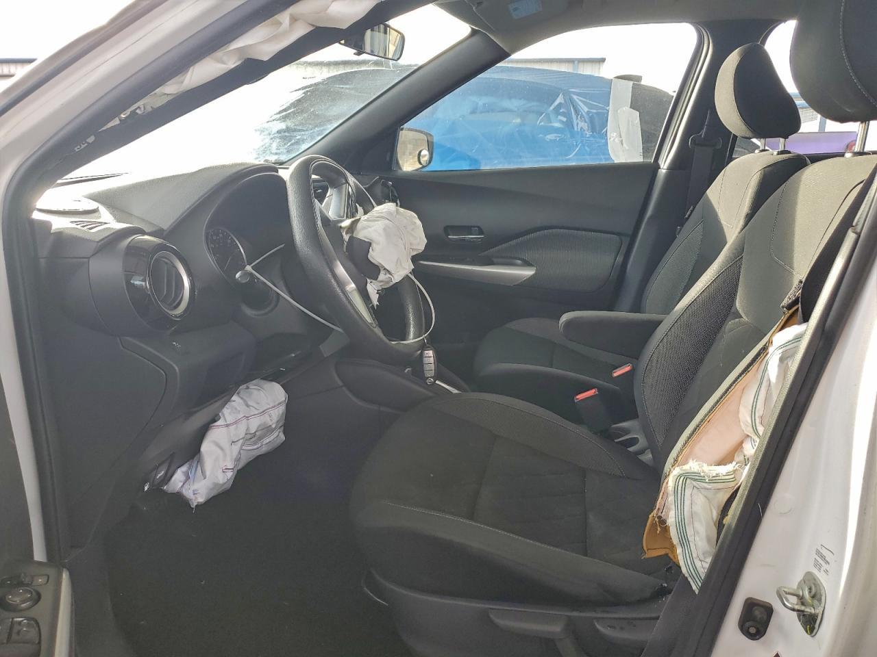 2019 Nissan Kicks S - Image 7