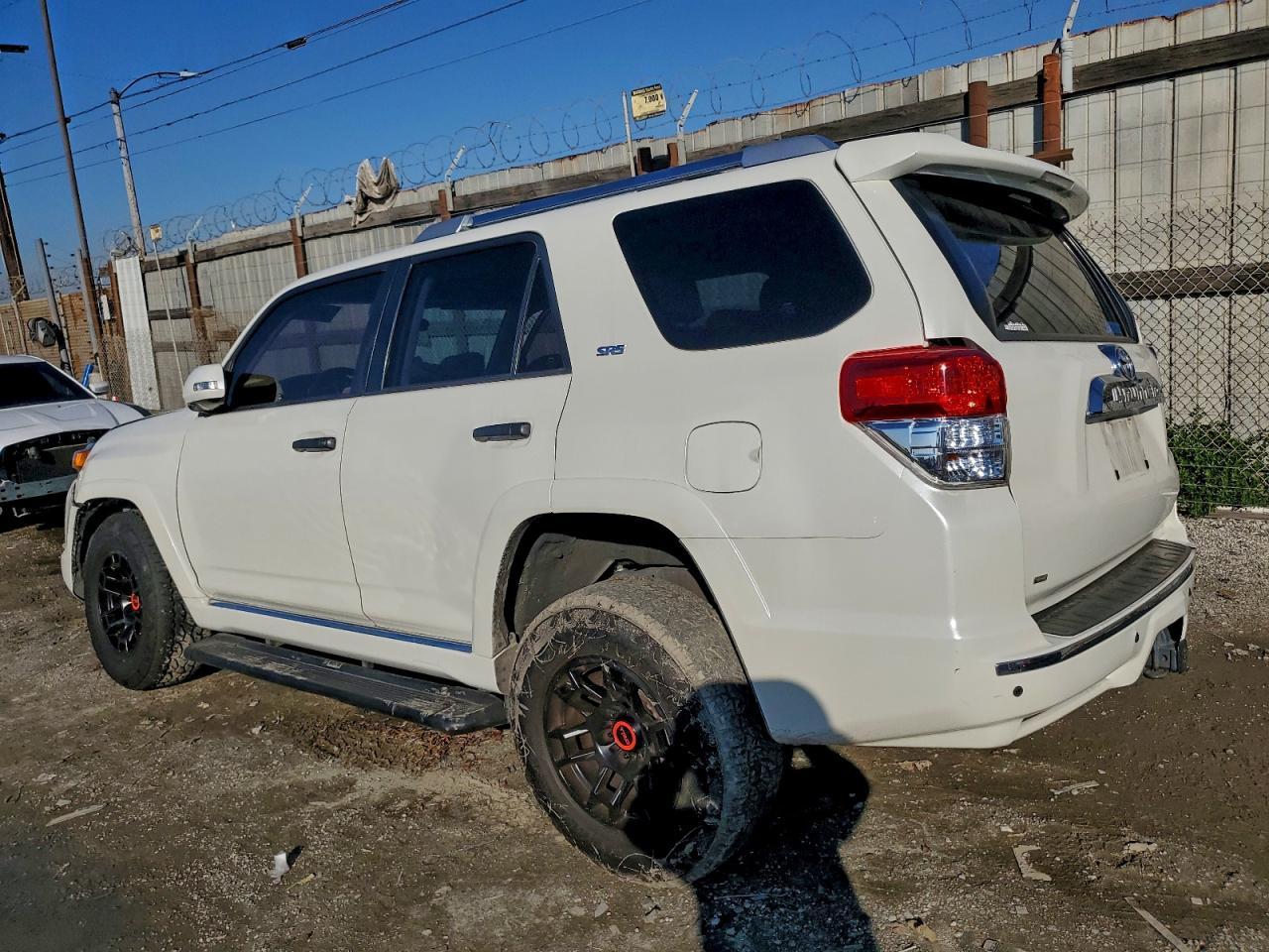 2010 Toyota 4Runner Sr5 - Фото 2