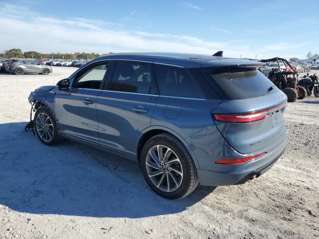 2024 Lincoln Corsair Grand Touring - Image 2