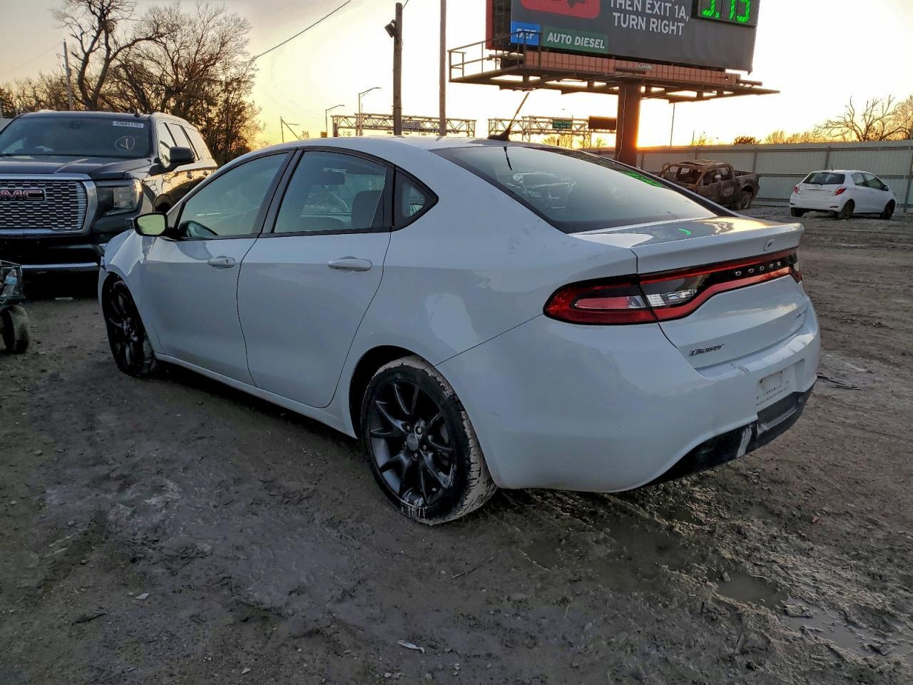 2016 Dodge Dart Sxt Sport - Image 2