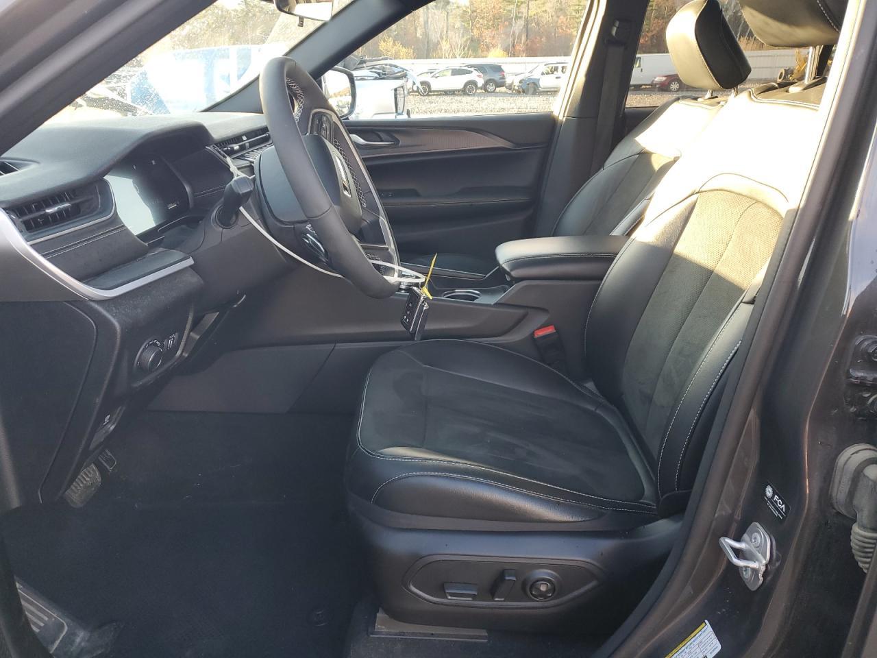 2025 Jeep Grand Cherokee Laredo - Фото 7