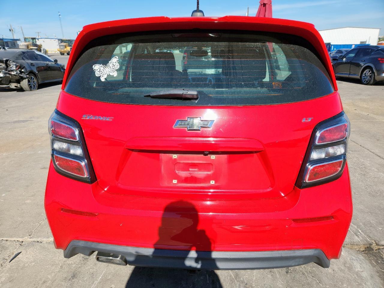 2018 Chevrolet Sonic Lt - Фото 6