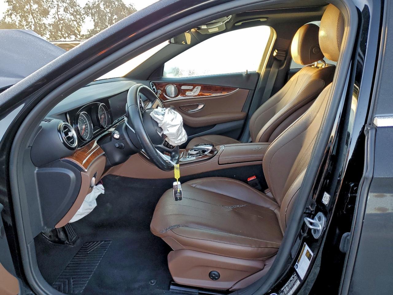 2019 Mercedes-Benz E 300 4Matic - Image 7
