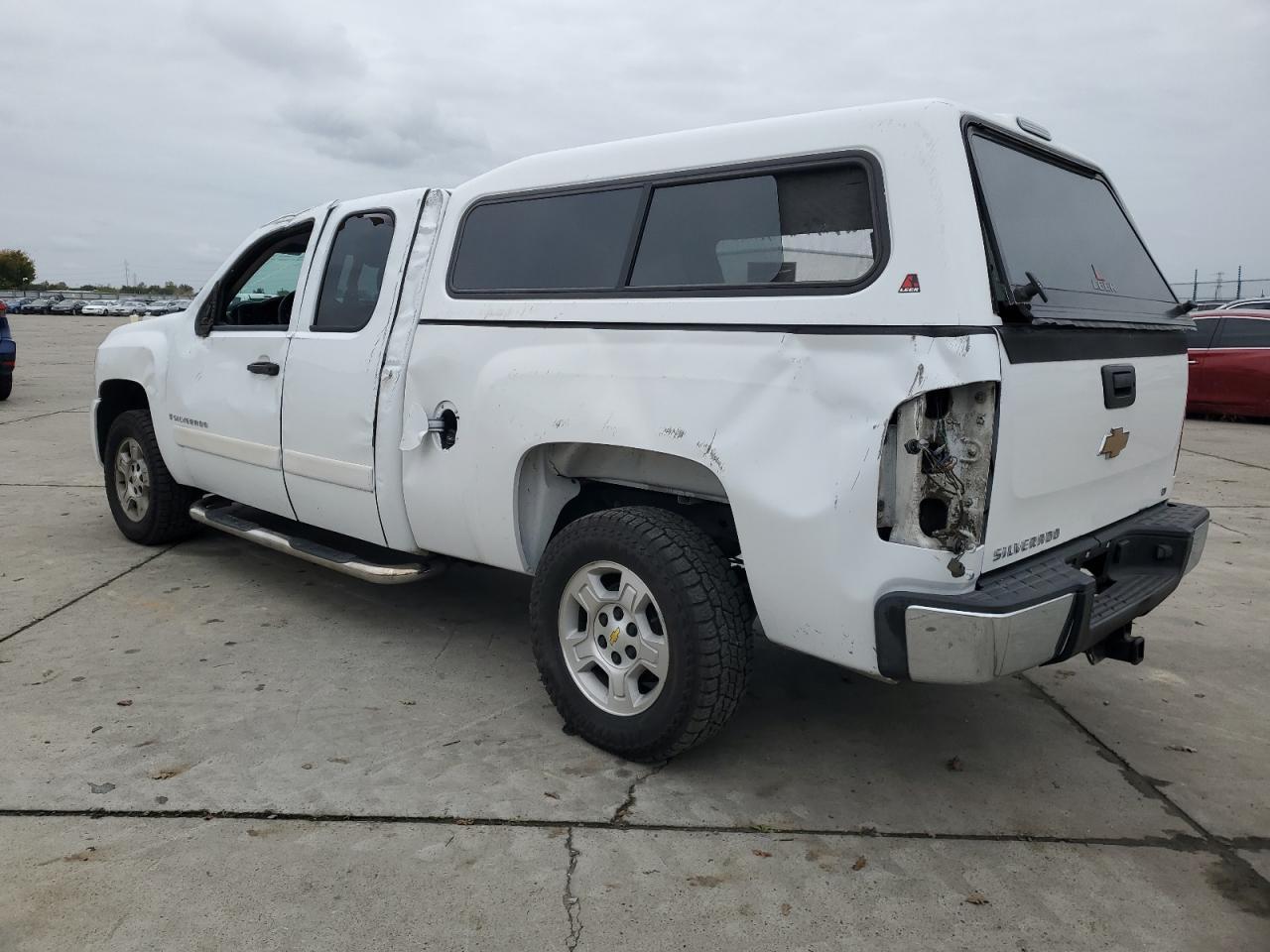 2008 Chevrolet Silverado C1500 - Image 2