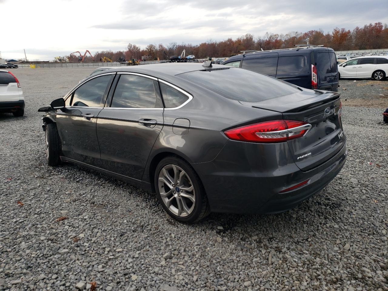 2020 Ford Fusion Titanium - Фото 2