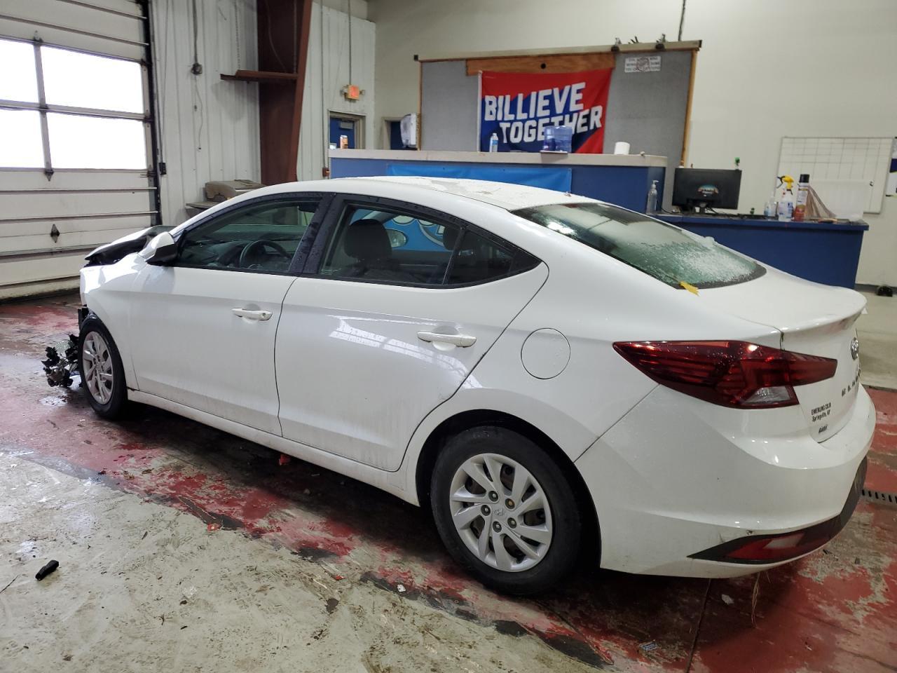 2019 Hyundai Elantra Se - Фото 2