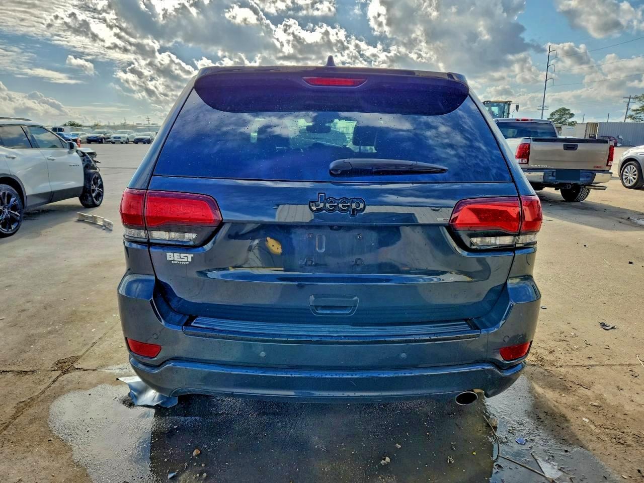 2018 Jeep Grand Cherokee Laredo - Image 6