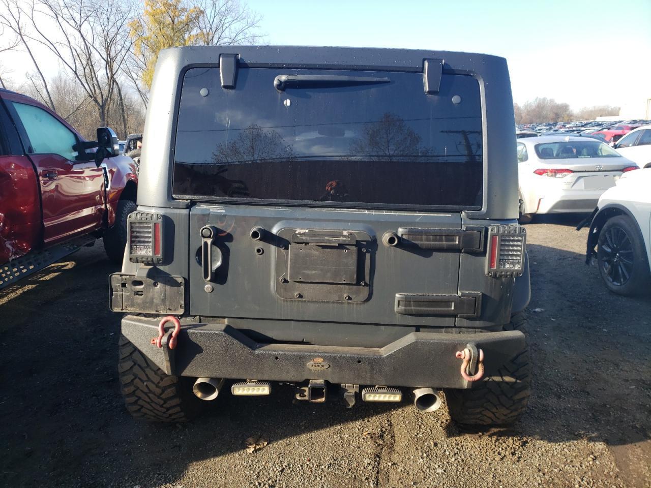 2016 Jeep Wrangler Unlimited Sport - Фото 6