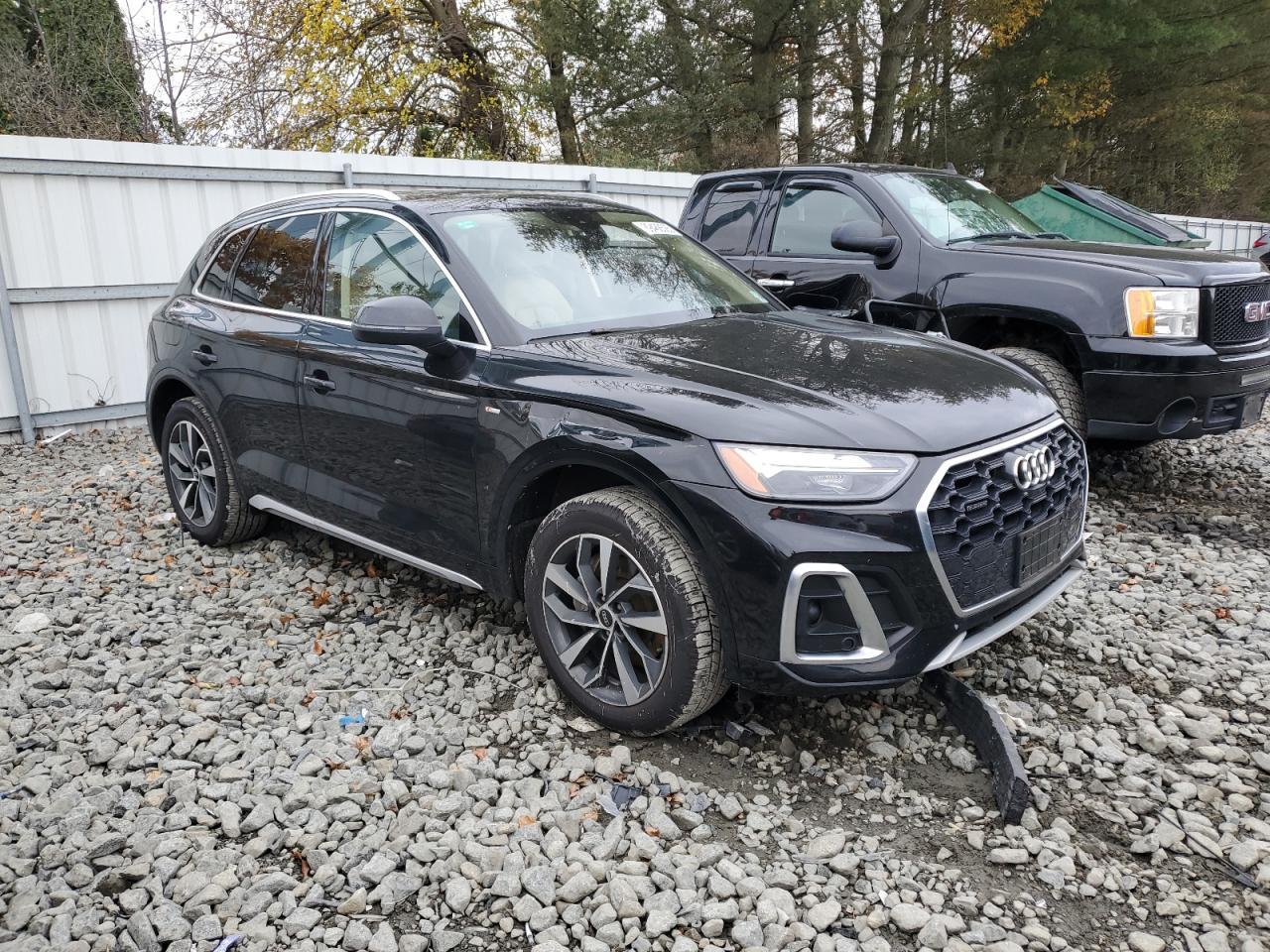 2023 Audi Q5 Premium Plus 45 - Image 4