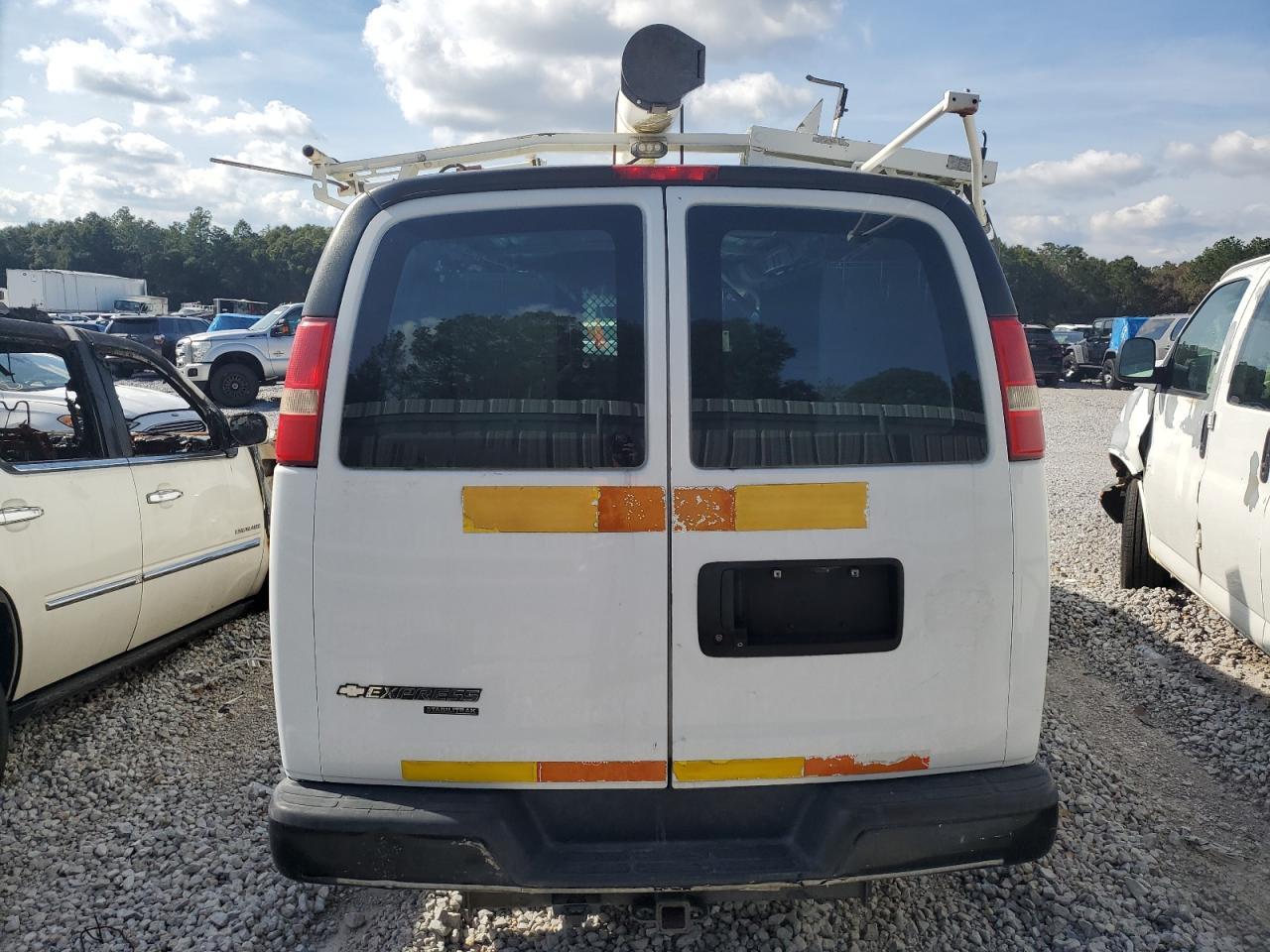 2013 Chevrolet Express G2500 - Фото 6