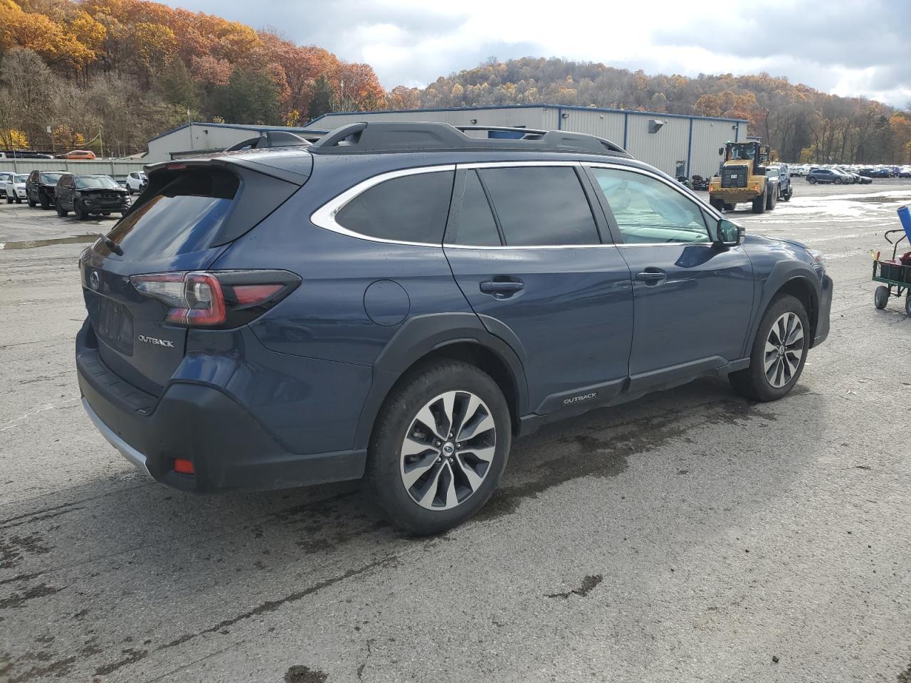 2025 Subaru Outback Limited - Фото 3