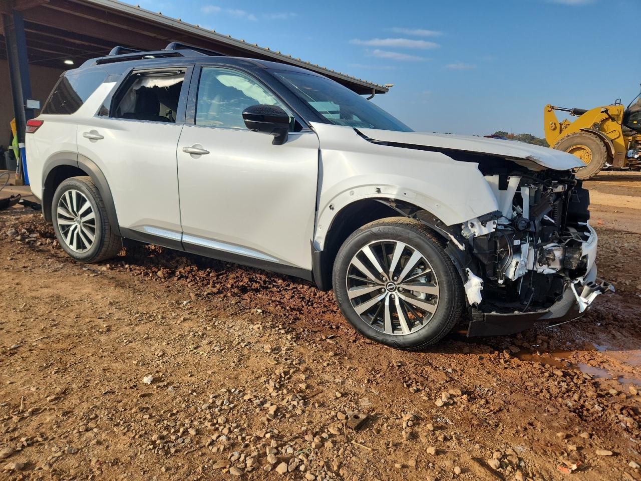 2025 Nissan Pathfinder Platinum - Фото 4